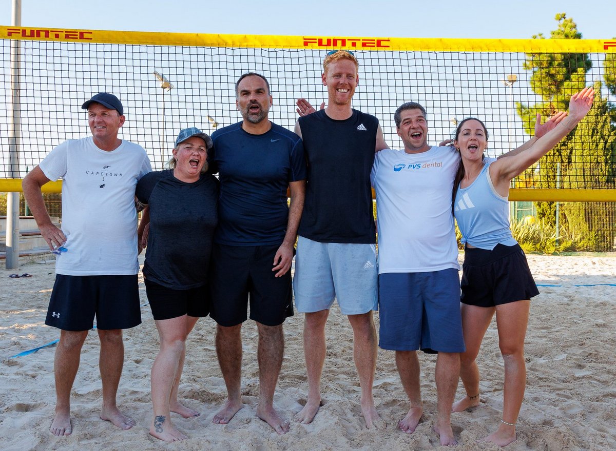 Beachvolleyball-Team bei WERTvoll - DAS dental Symposium