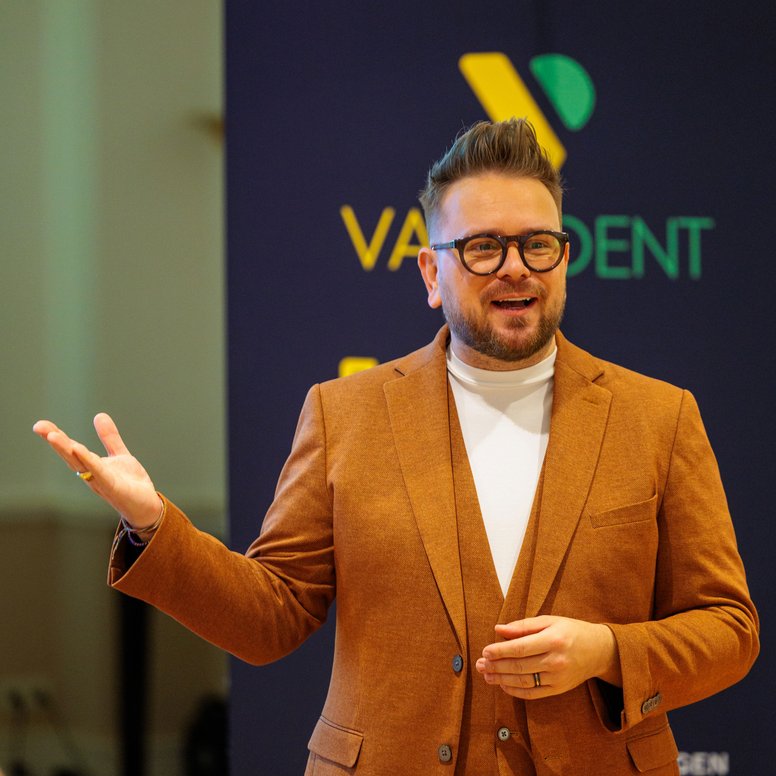 Christian López Quintero, Geschäftführer Vabodent GmbH