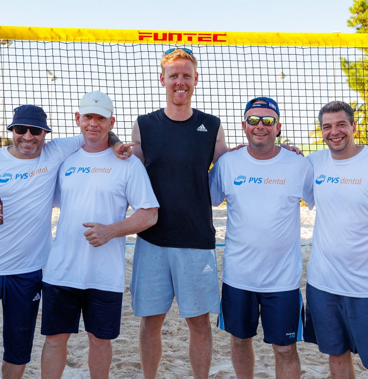 Beachvolleyball-Team der PVS dental bei WERTvoll - DAS dental Symposium