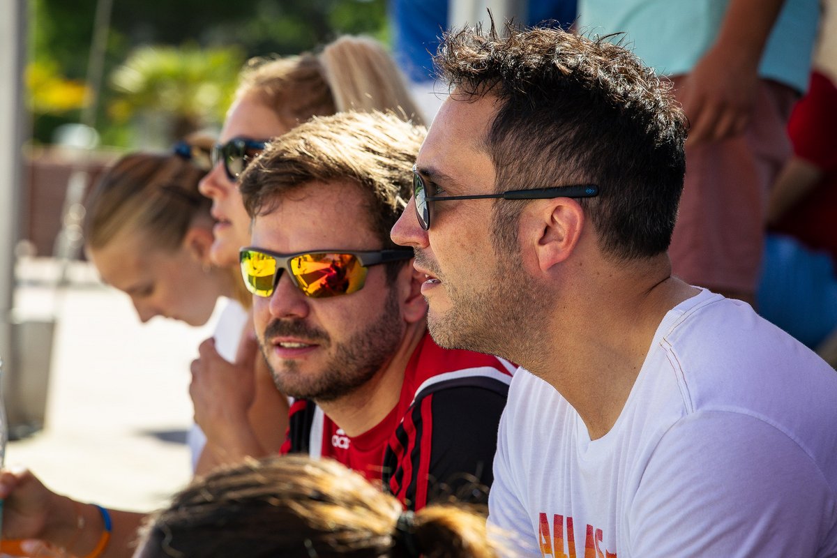 Gäste beim Beachvolleyball Turnier während WERTvoll - DAS dental Symposium