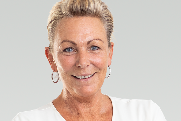 Andrea Newhard, Mitarbeiterin der PVS dental - Empfang, Zentrale und Bonitäten 